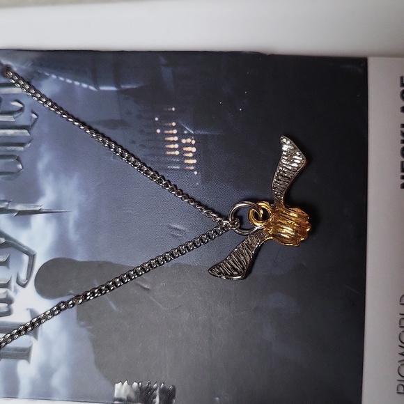 NWT HARRY POTTER Golden Snitch Necklace! - Picture 4 of 4